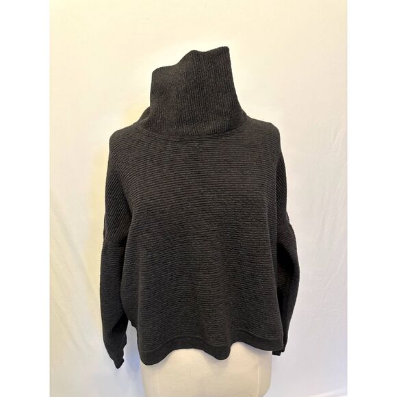 LuluLemon Oversized Cozy Gray Turtleneck Size M/L - Picture 6 of 6